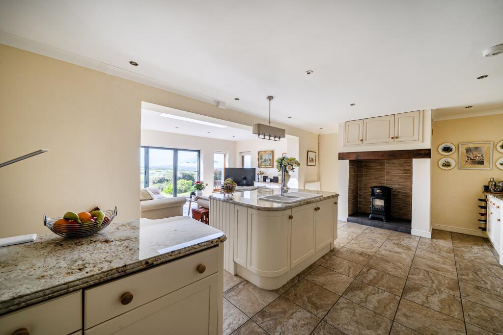 House in Swansea, Llanfihangel Aberbythych - More