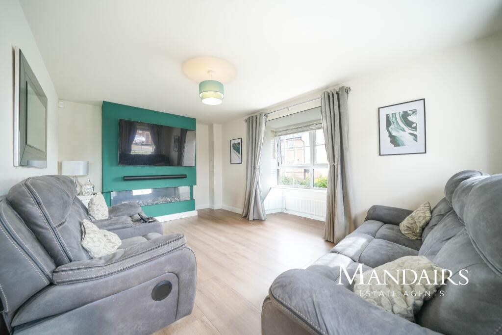 House in Peterborough, Hampton Gardens, Hampton Water - View 5