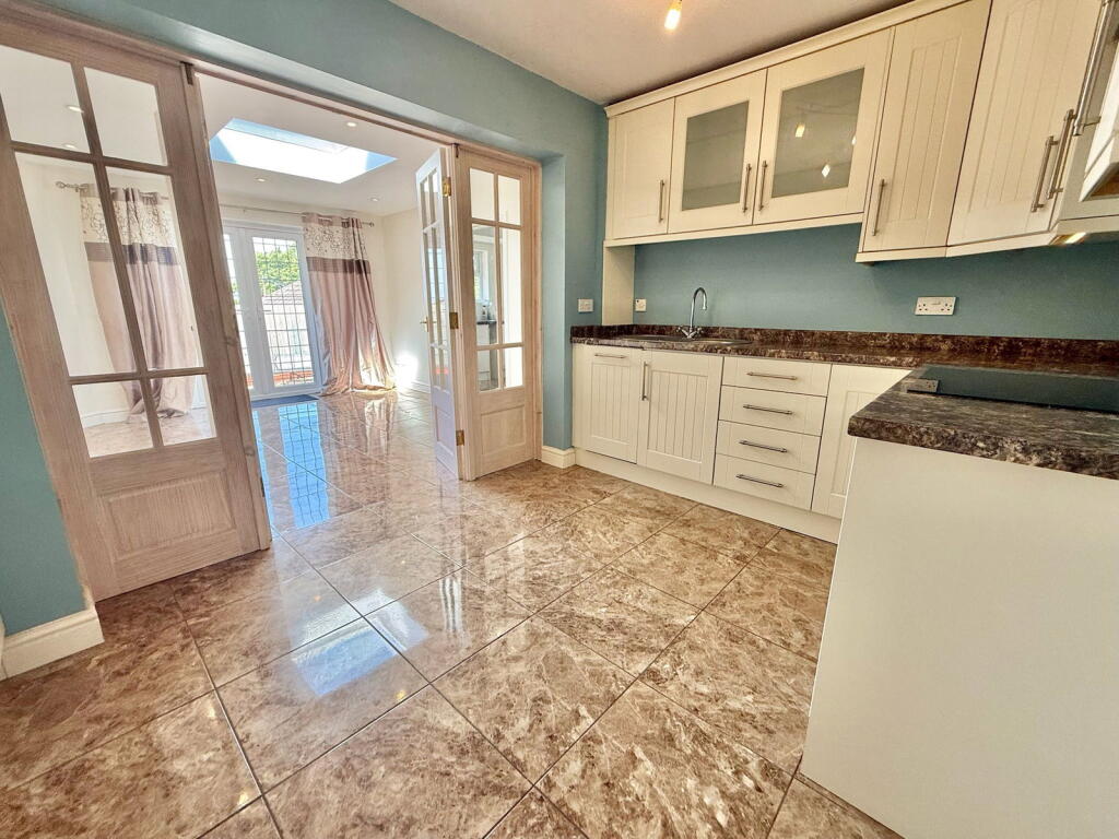 House in Dudley, West Midlands - View 5