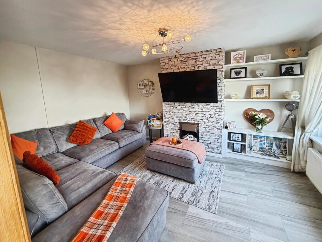 Cherry Grove, Baglan, Port Talbot, SA12 8UU photo 4
