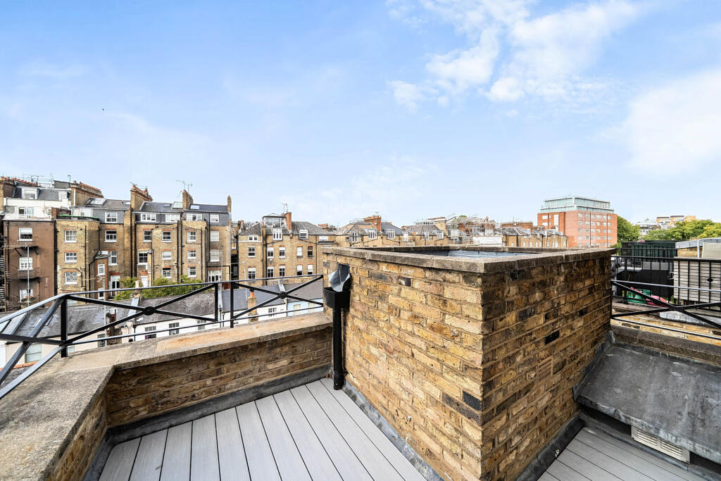Apartment in London - More