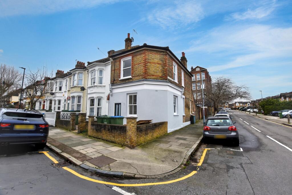 Main image of property: 29 Inverine Road, Charlton, London, SE7 7NJ