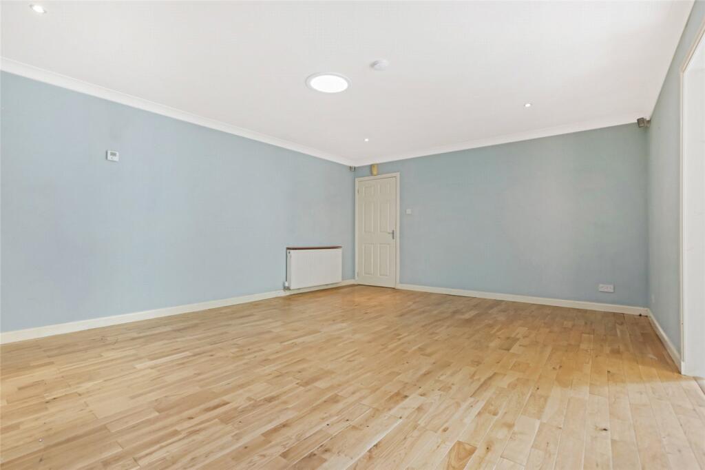 House in Edinburgh - View 3