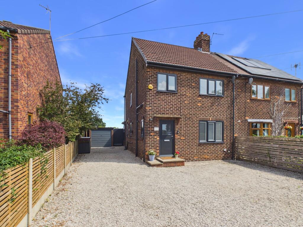 House in York - View 2