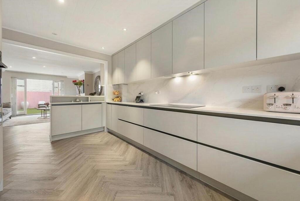 Main image of property: Hurlingham Square, Peterborough Road, London, SW6