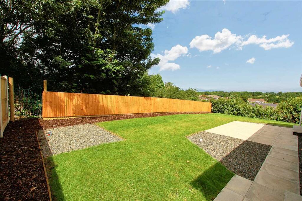20 Fourth Lane, Off Upper Lamphey Road, Pembroke photo 3