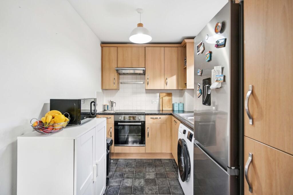 Apartment in Oxford - View 5