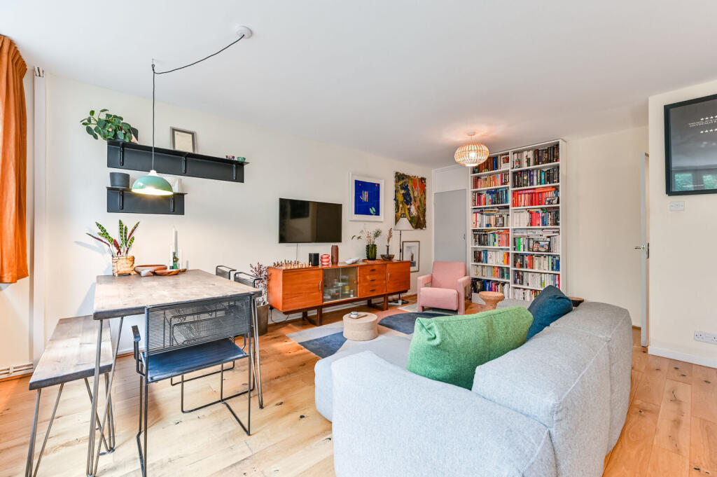 Apartment in London - View 5