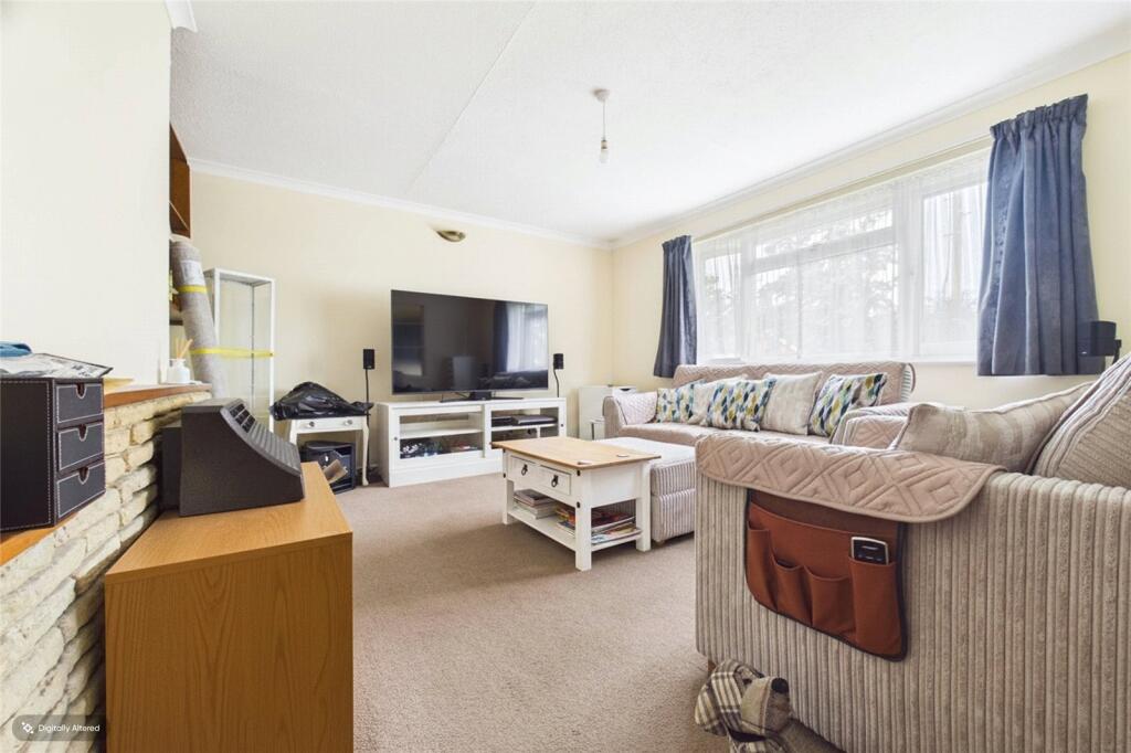 Kirkwood Crescent, Burghfield Common, Reading, Berkshire, RG7 - View 5