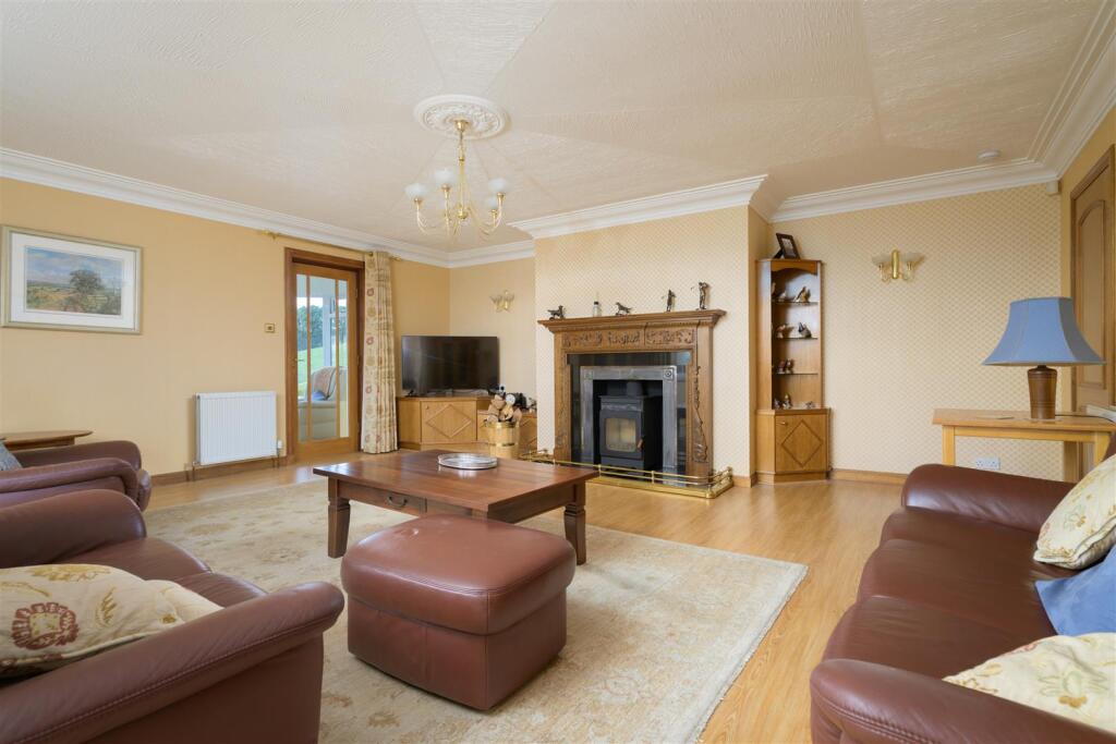 House in Perth - View 5