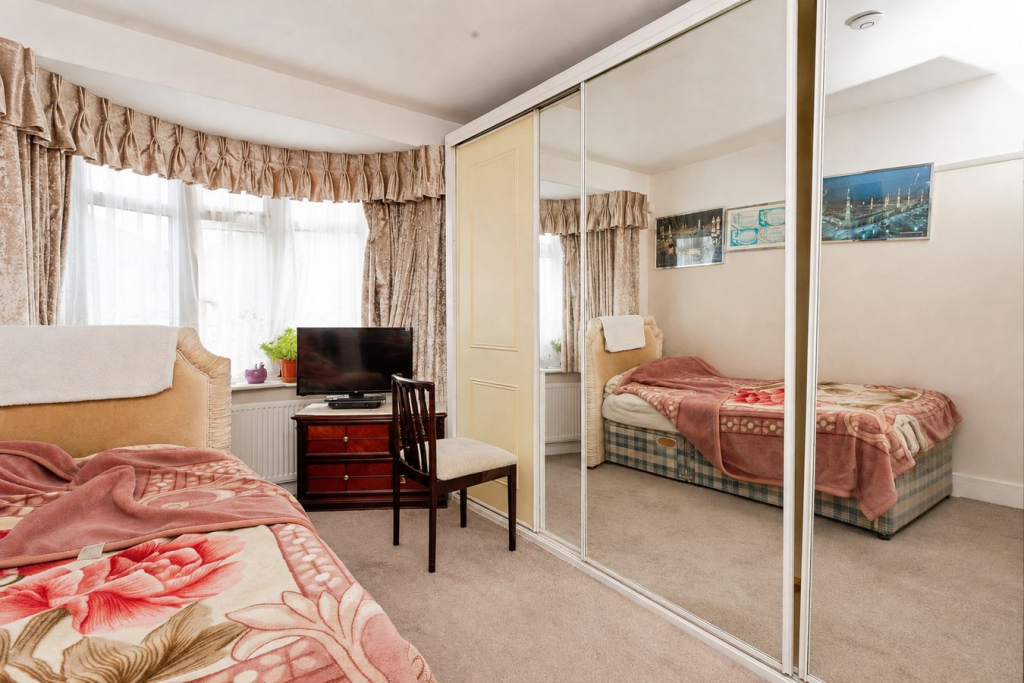 House in Southall - View 5