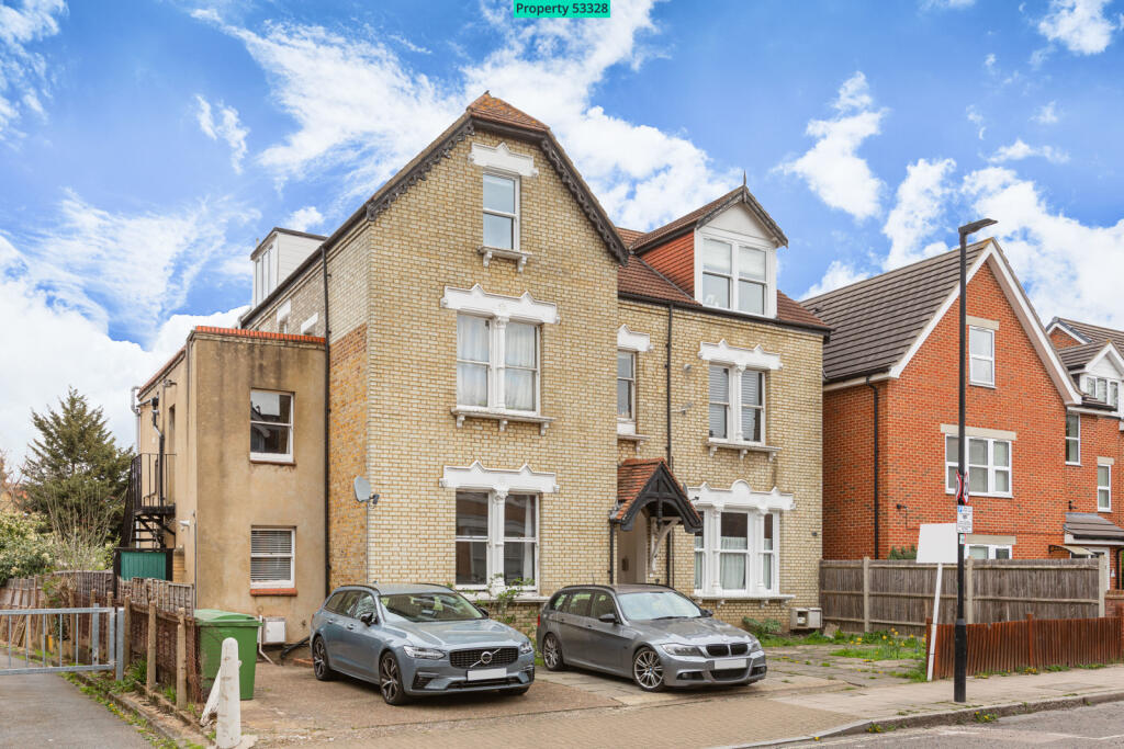 Main image of property: Oakdale Road, London, SW16 2HW