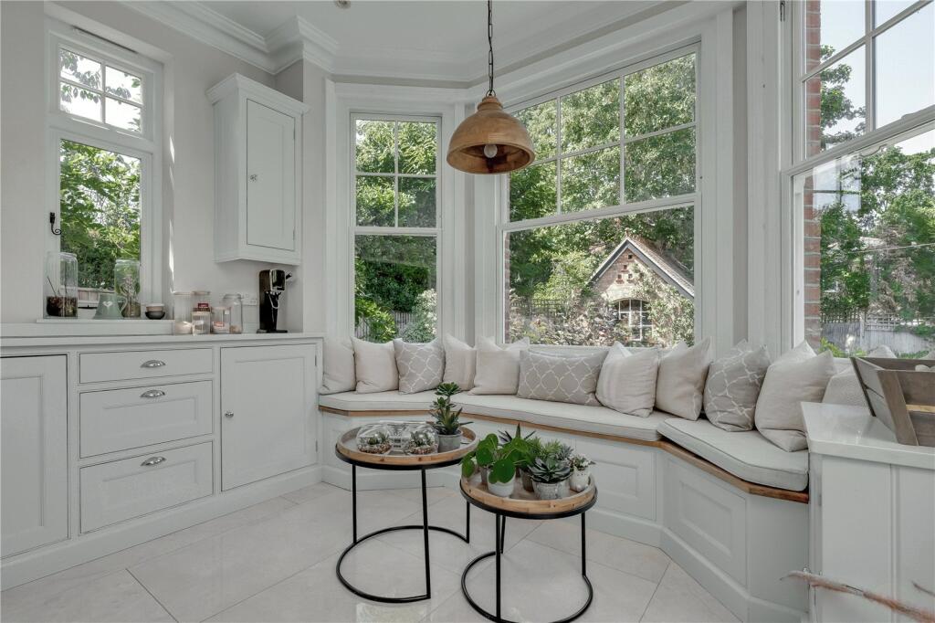 House in Kingston upon Thames - View 4