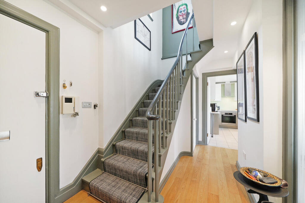 Apartment in London, Kensington - View 5