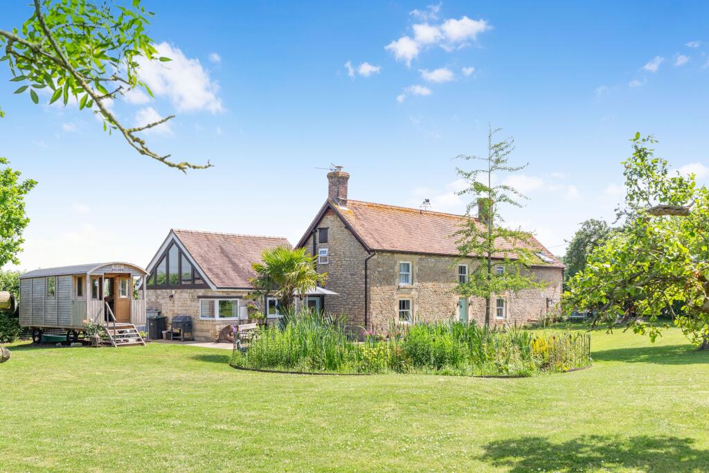 Main image of property: Hunger Hill, East Stour