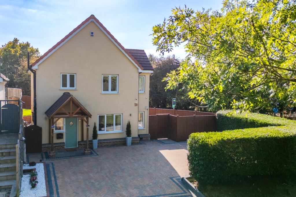 Main image of property: Cockmannings Road, Orpington, BR5 4HY