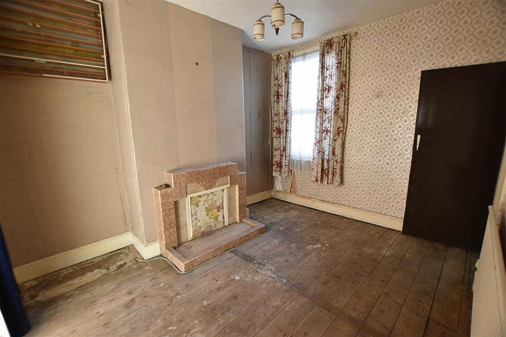 House in Cleethorpes, New Clee - View 4