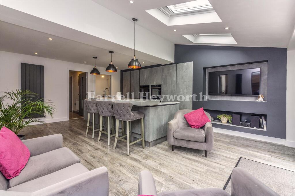 House in Chorley, Euxton - View 4
