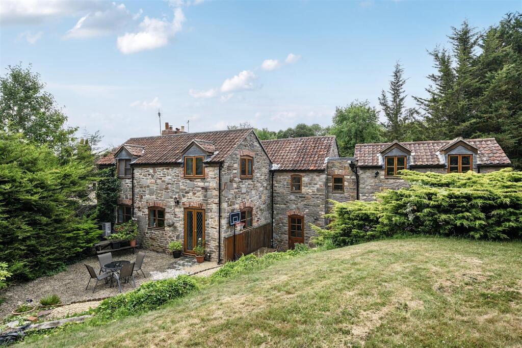 Main image of property: Durley Hill, Keynsham, Bristol