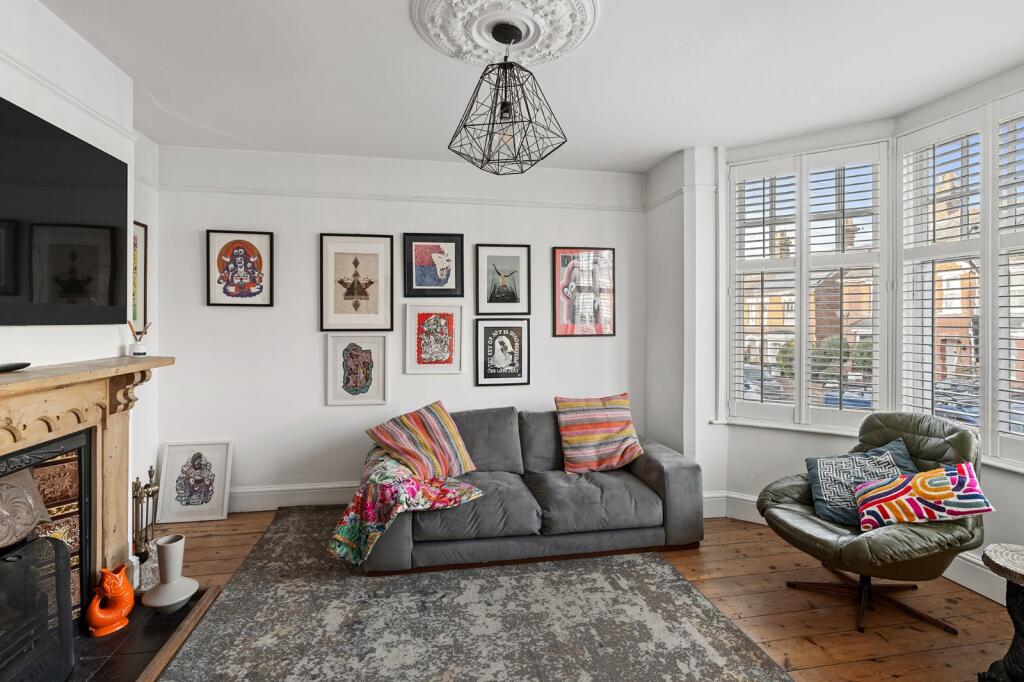 Beaconsfield Avenue, Colchester, Essex, CO3 photo 3