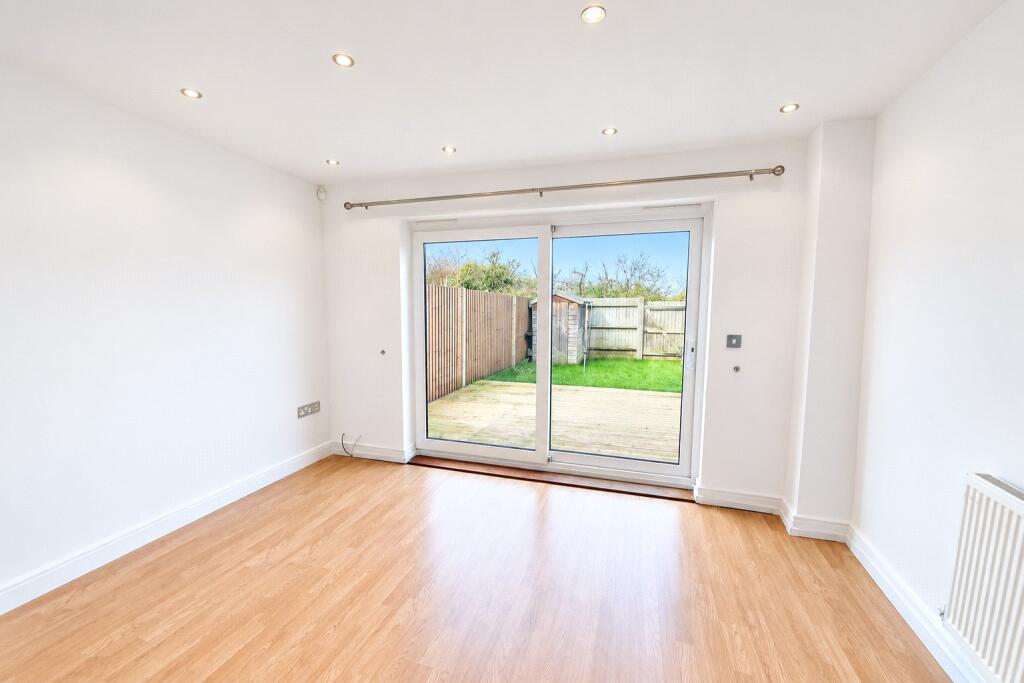 House in Southend-on-Sea - View 2