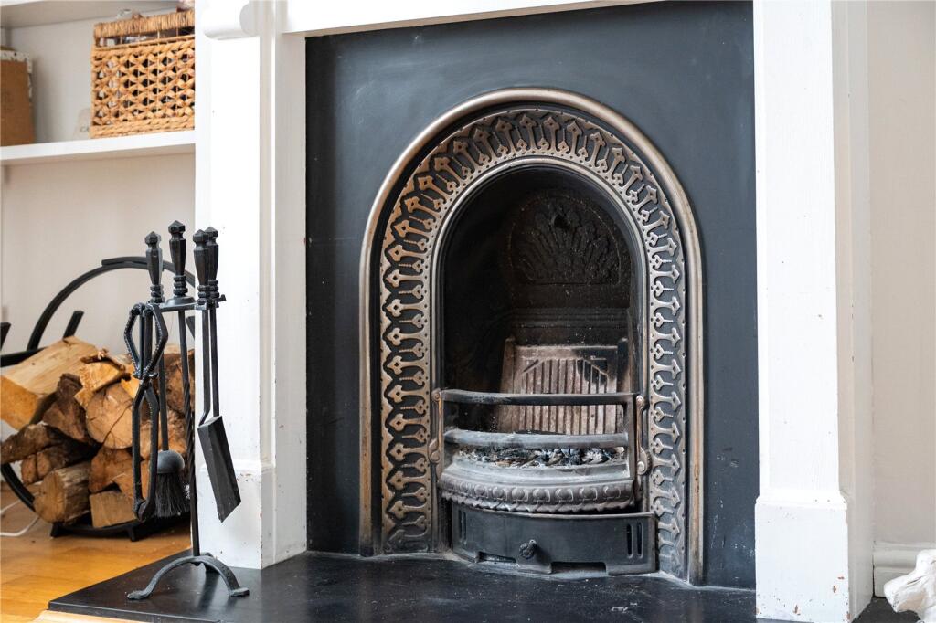 Apartment in London - View 5