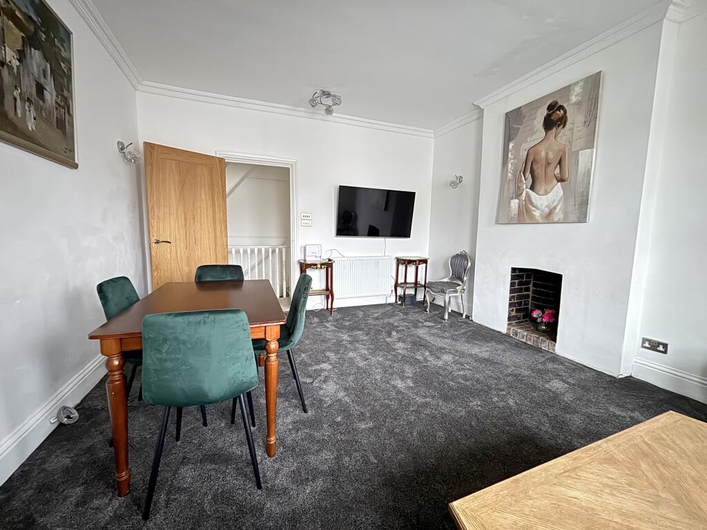 Apartment in Bournemouth, Westbourne - View 5