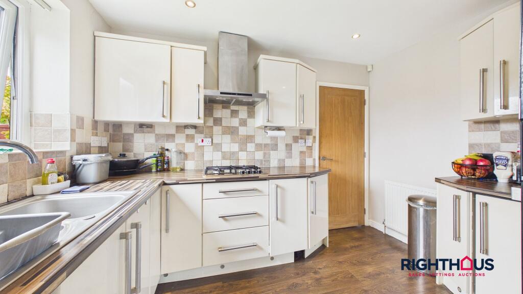 Ash Croft, Bradford, BD6 photo 5