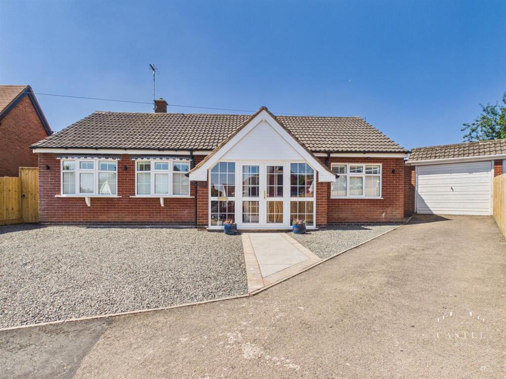 Main image of property: De La Bere Crescent, Burbage,