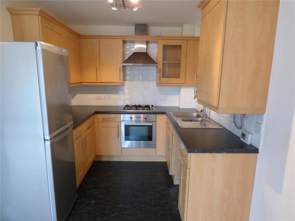 Apartment in Kirklees, West Yorkshire - View 3