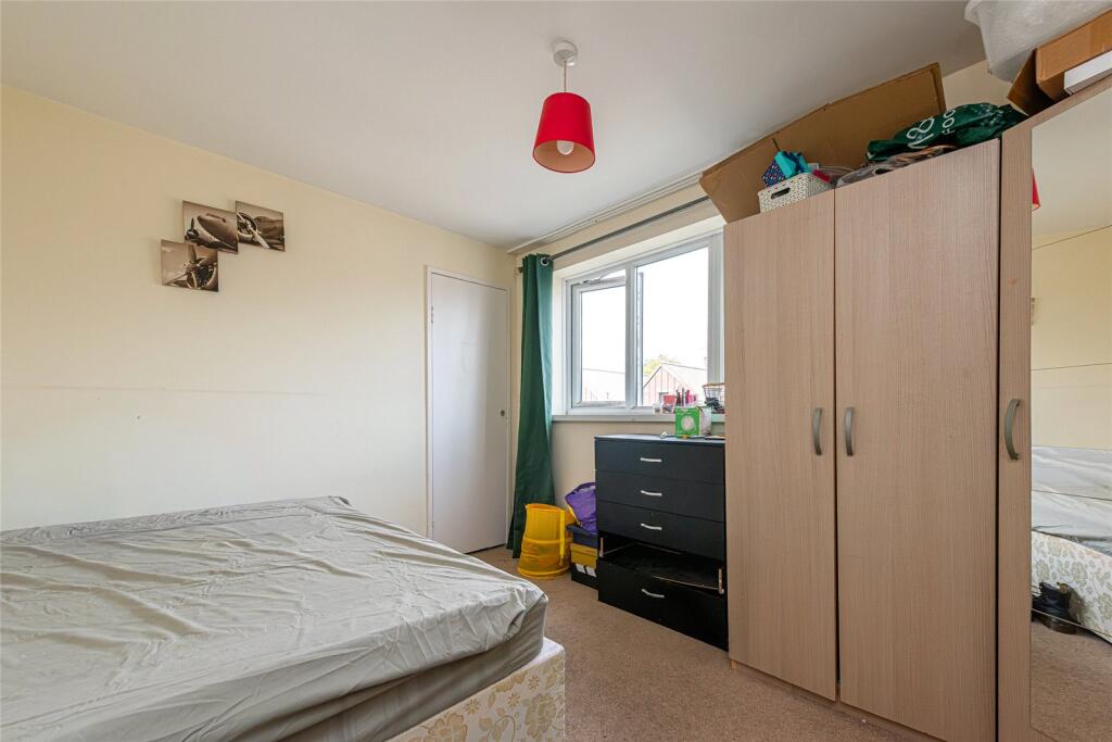 Apartment in London, New Southgate - More
