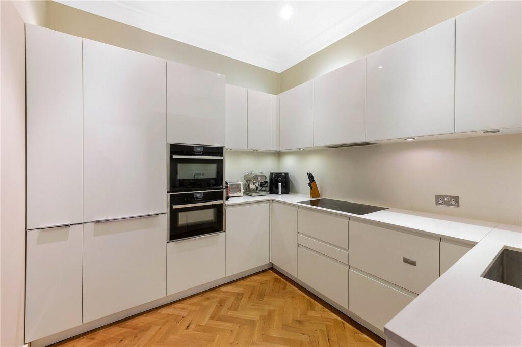 Apartment in London, Belgravia - View 4