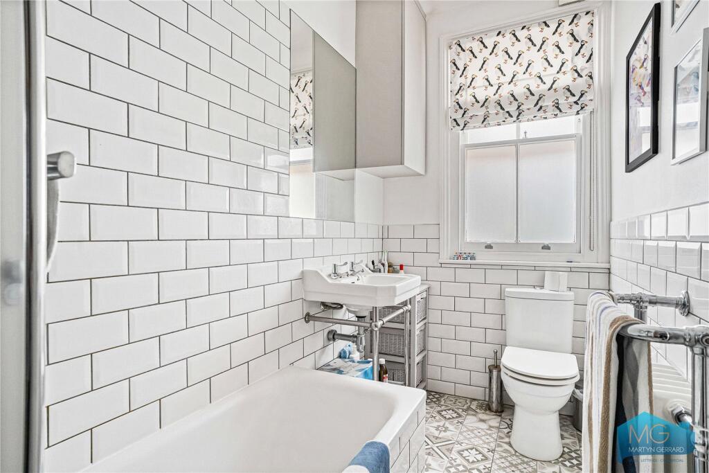 Apartment in London - More