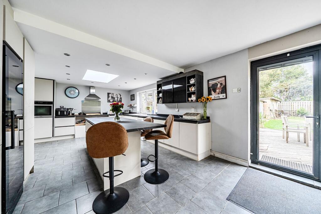 House in Portsmouth - View 4