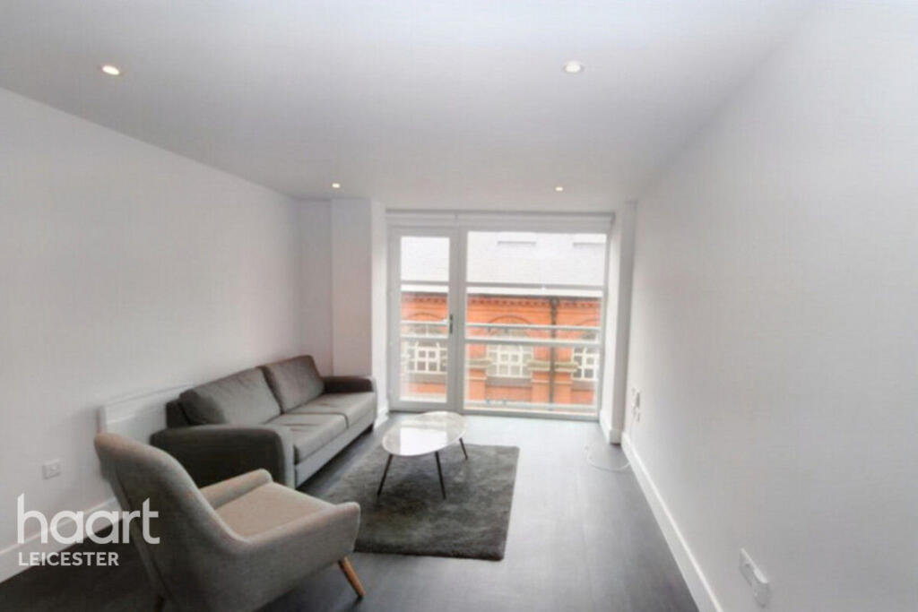 2-bed apartment on Chatham Street, Leicester, £200,000