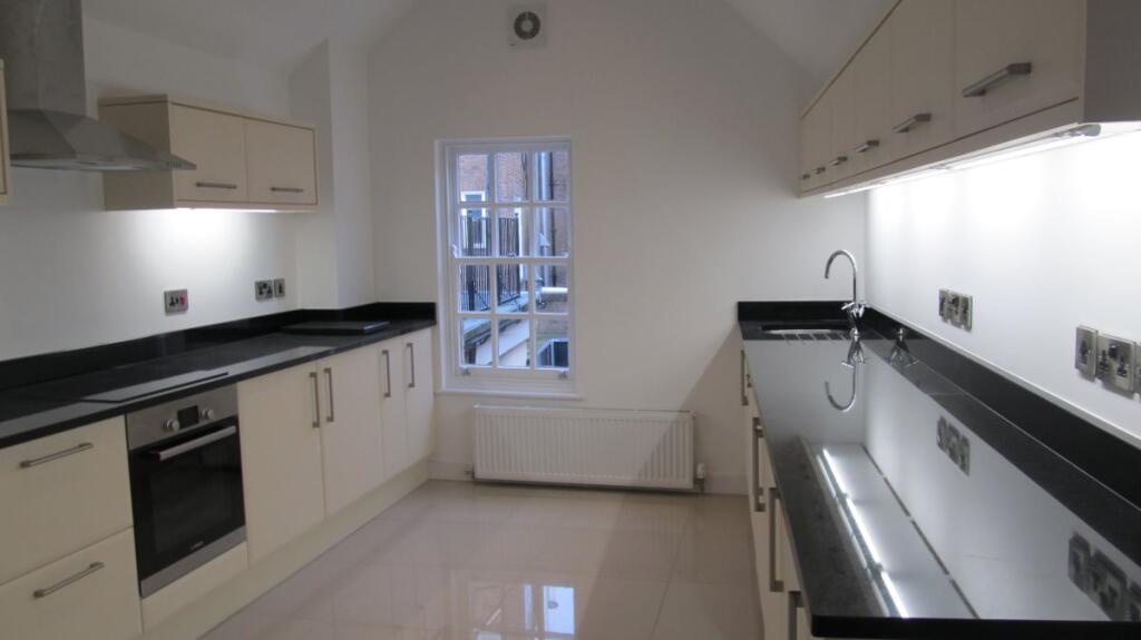 Main image of property: Apartment 2 39 - 40 High Street Shrewsbury, Shropshire, SY1