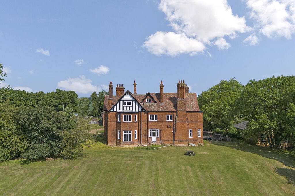 Main image of property: Easton Road, Stonely, St. Neots, Cambridgeshire, PE19