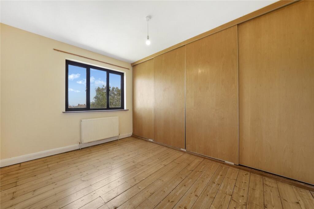 House in London - View 5