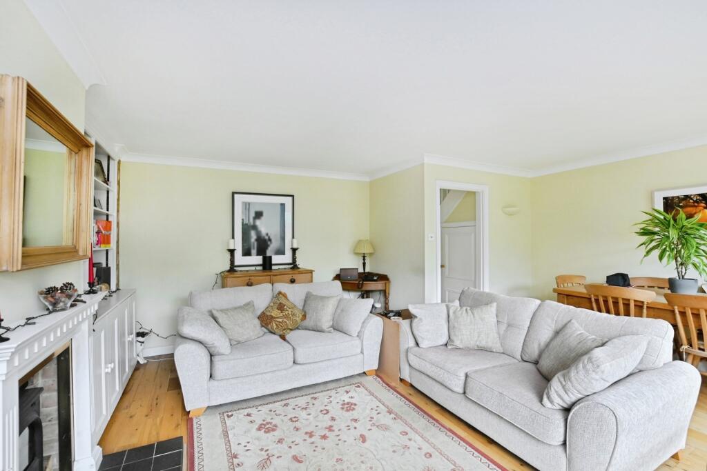 House in Chichester, Midhurst - View 2