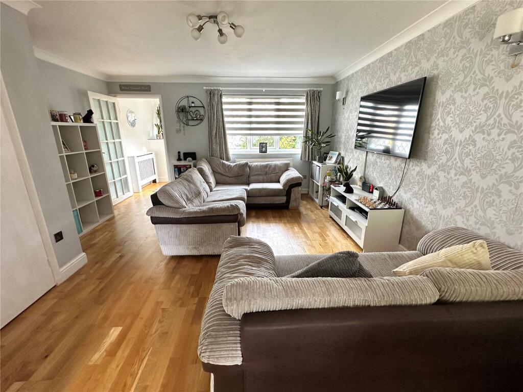House in Basildon, Essex - View 5