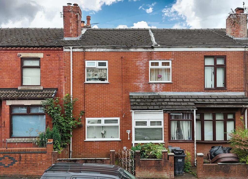 3-bed terraced on Moss Lane, Platt Bridge, Wigan, WN2 3TQ, £80,000