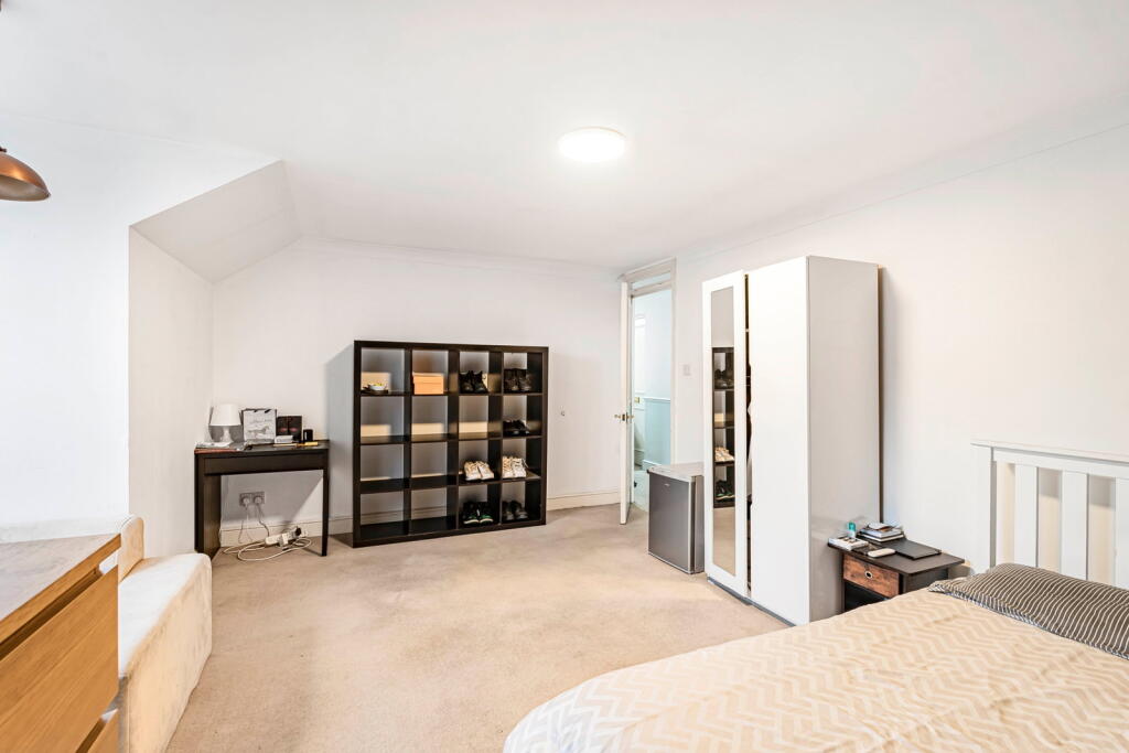 Apartment in London, South Norwood - View 3