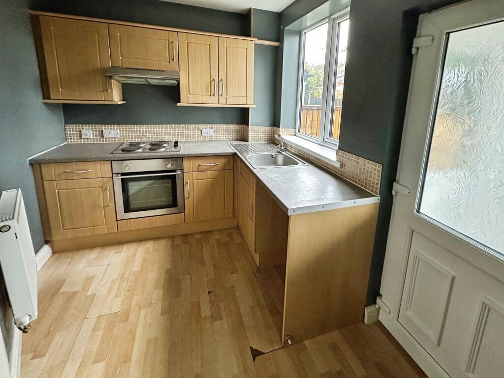 House in Stoke-on-Trent - View 4