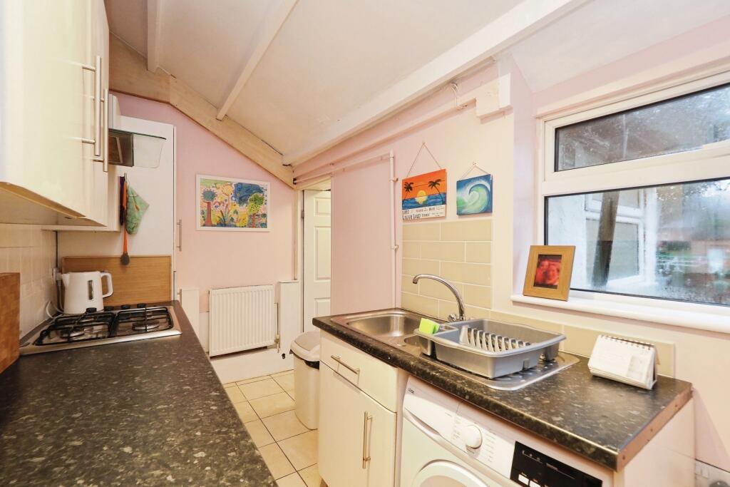Carter Lane, Mansfield, NG18 - More