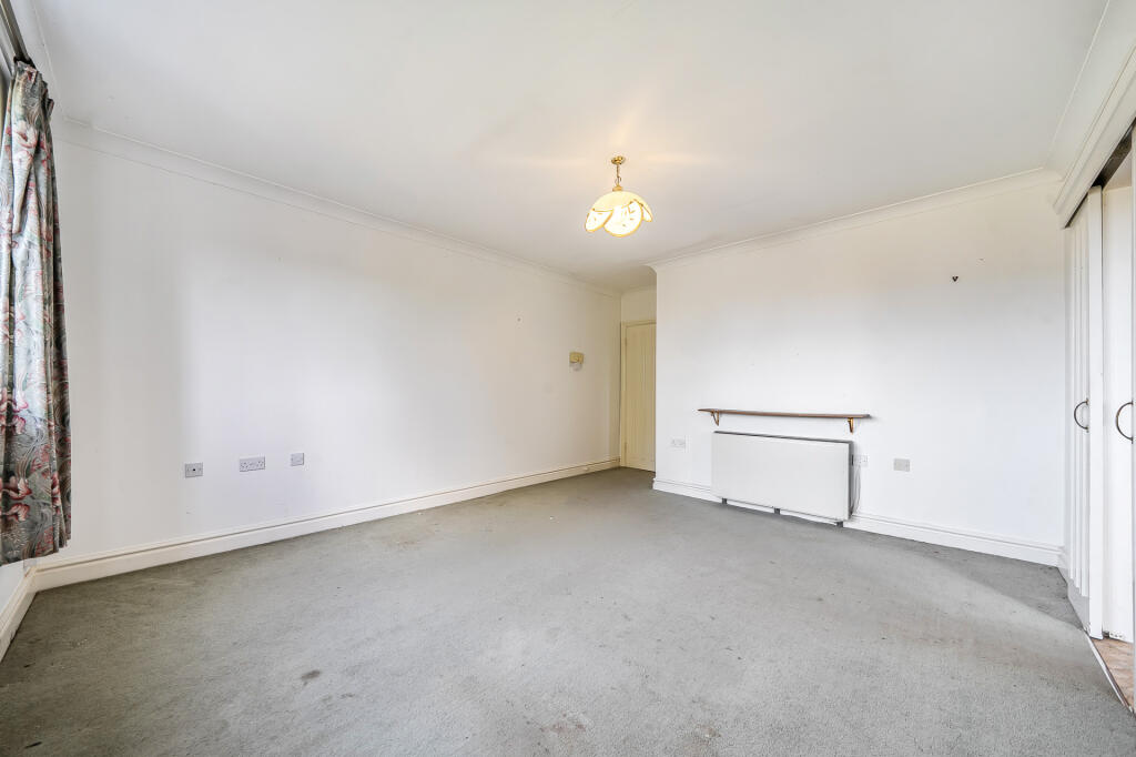 Apartment in Shrewsbury - More