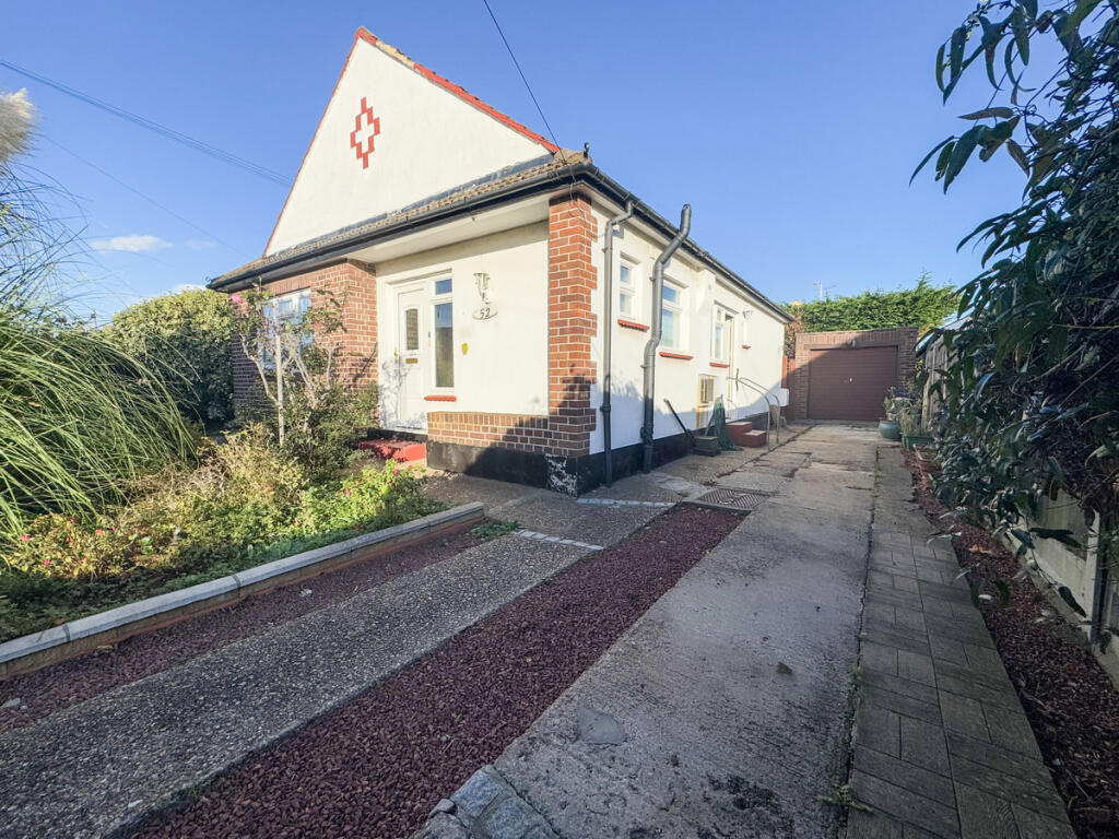 Main image of property: Spencer Gardens, Rochford, SS4 1