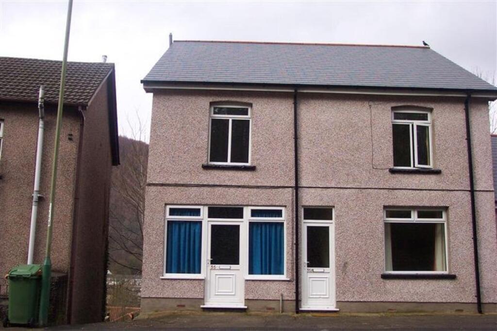Main image of property: BF 35 High Street, Abercarn
