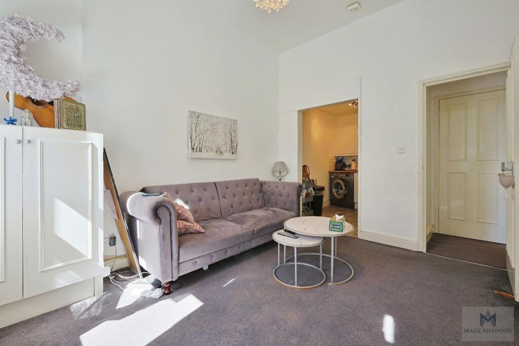 Apartment in London - More
