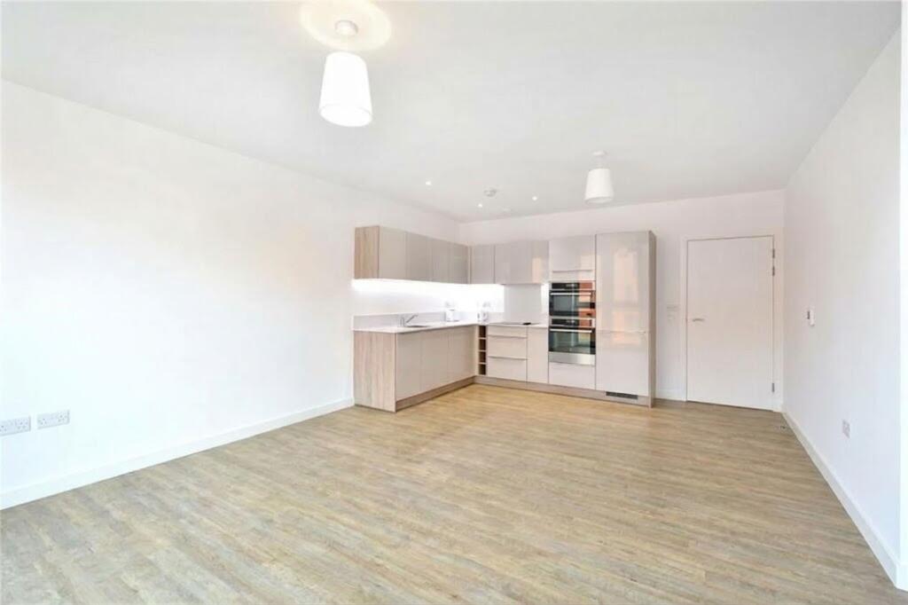 Apartment in London - View 2