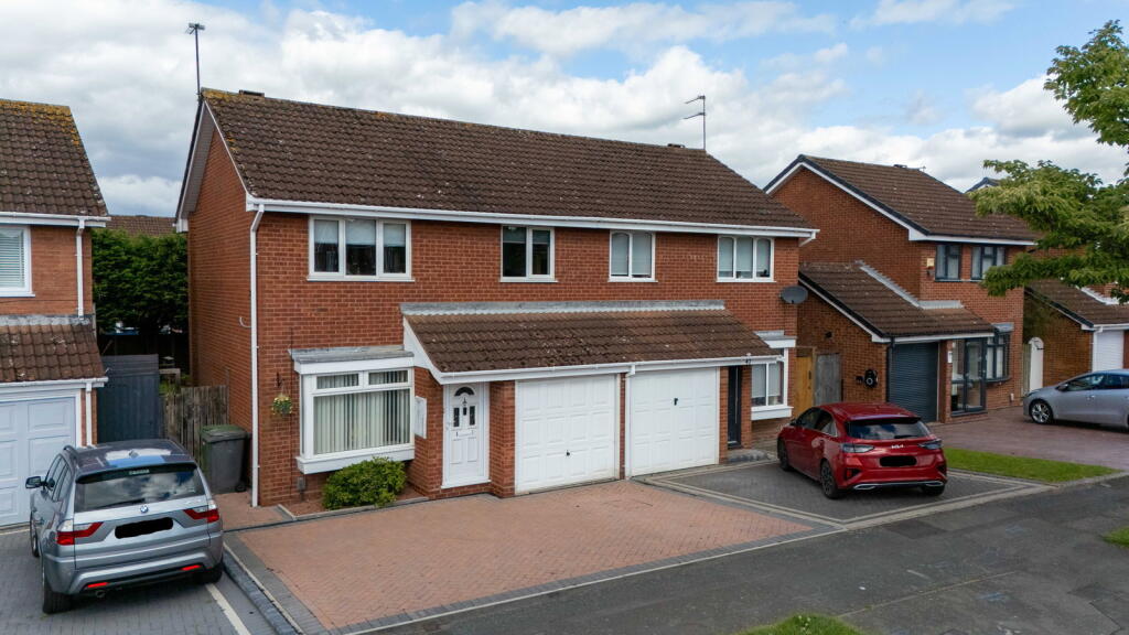 Main image of property: Cromwell Road, Wolverhampton, WV10 8UT